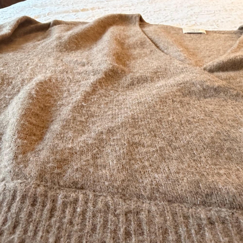 Aritzia Wilfred Dear Sweater in Heather Nomad Taupe - Picture 5 of 9